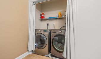 10 Grove Ct 20, Asbury Park, NJ 07712