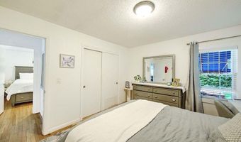 36 Fairway Rd, Narragansett, RI 02882