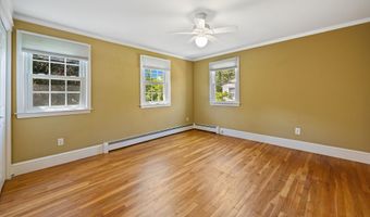 754 Rustic Ln, Cheshire, CT 06410