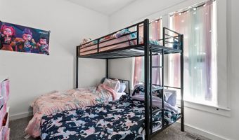 120 E PACIFIC St, Appleton, WI 54911