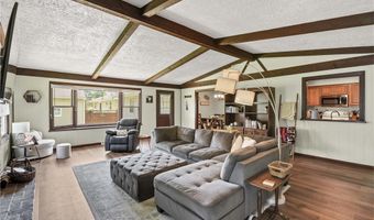 183 Sunrise Dr, Amherst, OH 44001