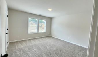 596 Rodeo Dr, Auburn, GA 30011