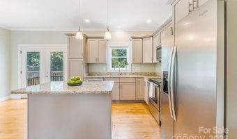 11 May St, Asheville, NC 28803