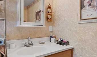 39070 Pike 202, Annada, MO 63330