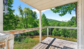 298 Wolf Xing, Bakersville, NC 28705