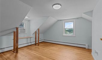 56 Brookfield Dr, Cranston, RI 02920