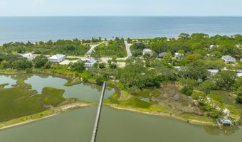 127 Harbor Cir, Alligator Point, FL 32346