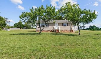 861 Creed Rd, Ararat, NC 27007