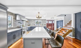 12 Fernwood Rd, Billerica, MA 01821