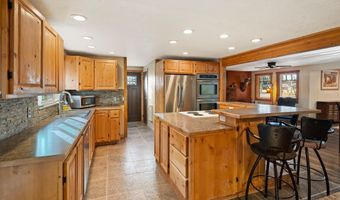 253 Aero Ln, Bigfork, MT 59911
