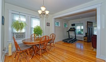 22 Lawnridge Ave, Albany, NY 12208