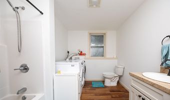 96 Smith Rd, Barnet, VT 05821
