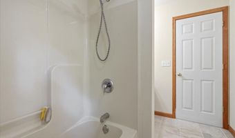 63 Fox Hill Rd, Albrightsville, PA 18210