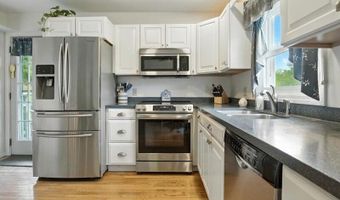415 Ridge Rd, Bath, ME 04530