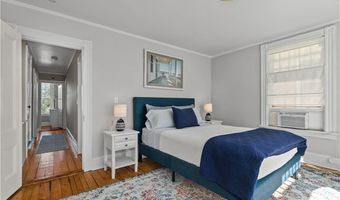 48 Church St, Newport, RI 02840