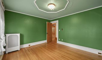 30 Summer St, Adams, MA 01220