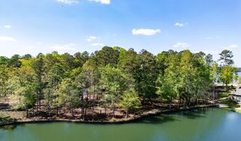 910 Luannes Way, Alexander City, AL 35010