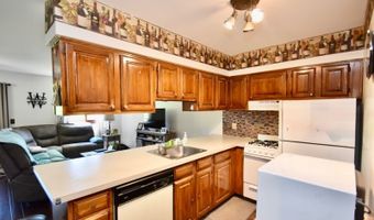 1 Red Lodge Dr 5, Alloway, NJ 07462