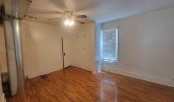 2015 L St, Auburn, NE 68305