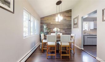 293 Burroughs Dr, Amherst, NY 14226