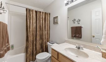 1312 Summerhouse Dr, Indianapolis, IN 46217