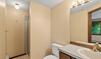 421 SIOUX Dr, Cheyenne, WY 82009