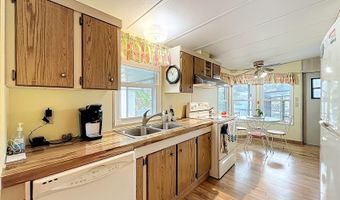 13508 PALM Dr, Astatula, FL 34705