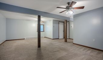 2205 Marquette Dr, Blakeslee, PA 18610