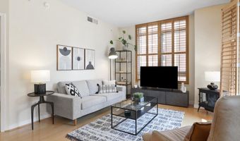 820 N POLLARD St 511, Arlington, VA 22203