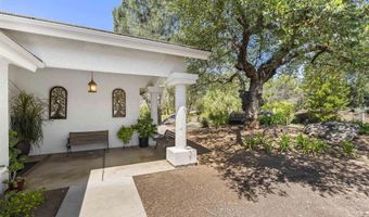 10525 Burned Oak Ln, Escondido, CA 92026