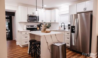 2230 Markham Ct, Charlotte, NC 28205