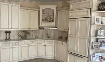 12 Alexis Ct, Amagansett, NY 11930