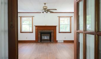 1318 S Main St, Abbeville, SC 29620