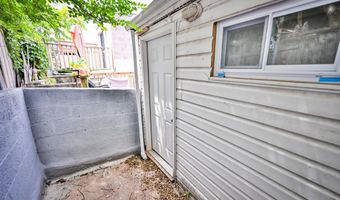 233 S CHAPEL St, Baltimore, MD 21231