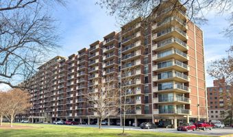 1300 ARMY NAVY Dr 124, Arlington, VA 22202