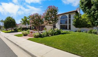 29340 Castlehill Dr, Agoura Hills, CA 91301