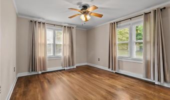 6 Wabasso Ter, Middletown, RI 02842