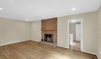 2206 FORT WARD Pl, Alexandria, VA 22304