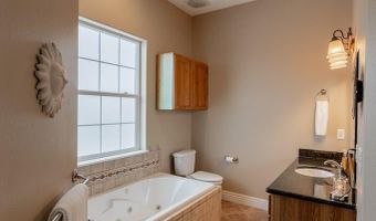 110 Sunset Ln, American Falls, ID 83221