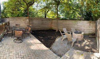 407 INDEPENDENCE Ave SE, Washington, DC 20003