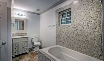 526 E Jasper St, Brandon, MS 39042