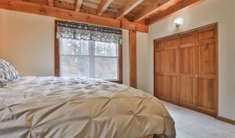 46 Oak Hill Rd, Brookline, NH 03033