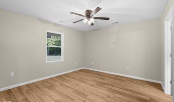 96 Hill St, Austin, IN 47102