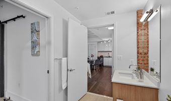 515 N WASHINGTON St 105, Alexandria, VA 22314