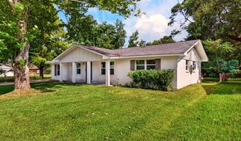 2154 Floyd Dr, Biloxi, MS 39531