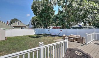 9 Norman St, Cumberland, RI 02864