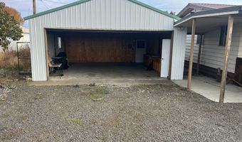 355 W WASHINGTON St, Athena, OR 97813