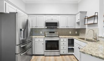 4507 Furling Ln 302, Destin, FL 32541