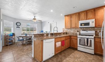 13850 Nightshade Rd, Apple Valley, CA 92307