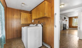 218 Breezy Hill Rd, Barton, VT 05822